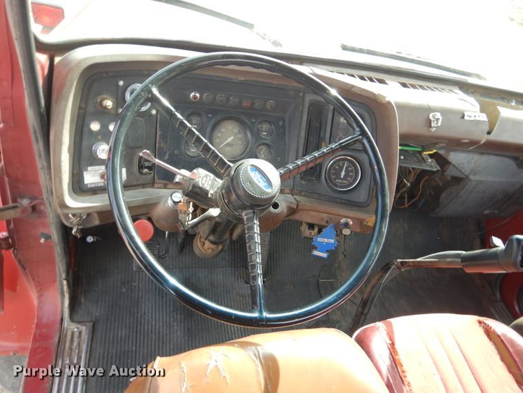 image for item DJ3023 1984 Ford 8000 service truck