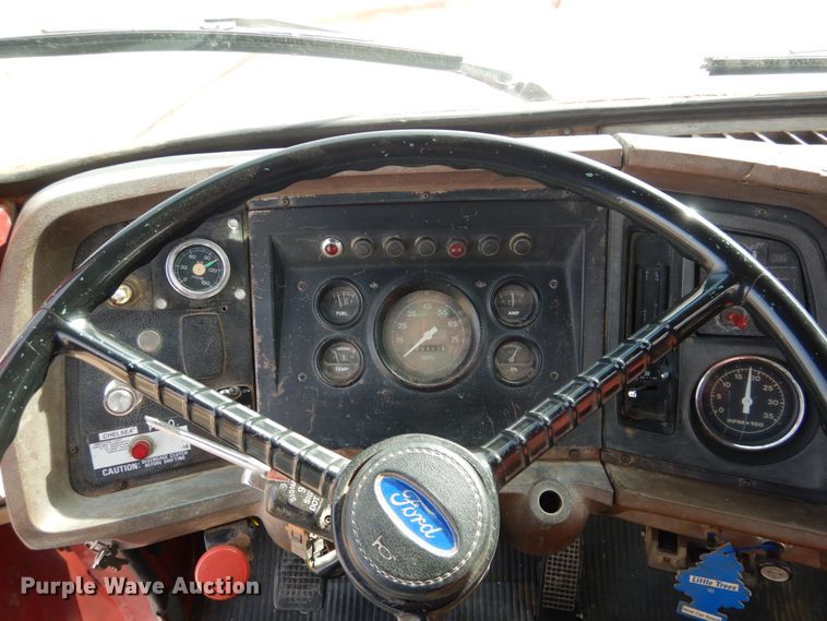 image for item DJ3023 1984 Ford 8000 service truck