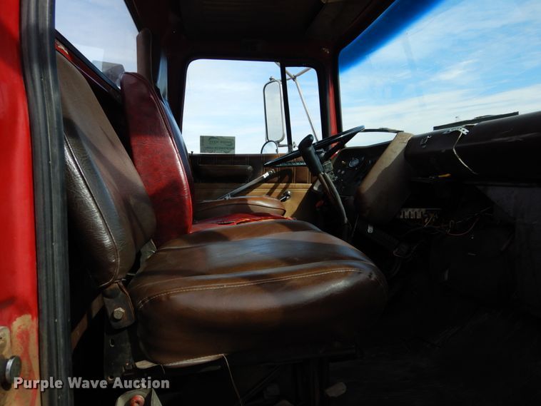 image for item DJ3023 1984 Ford 8000 service truck