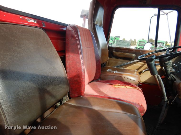 image for item DJ3023 1984 Ford 8000 service truck