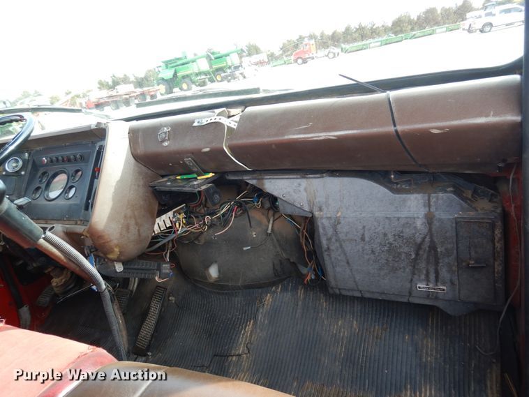 image for item DJ3023 1984 Ford 8000 service truck