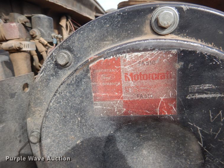 image for item DJ3023 1984 Ford 8000 service truck