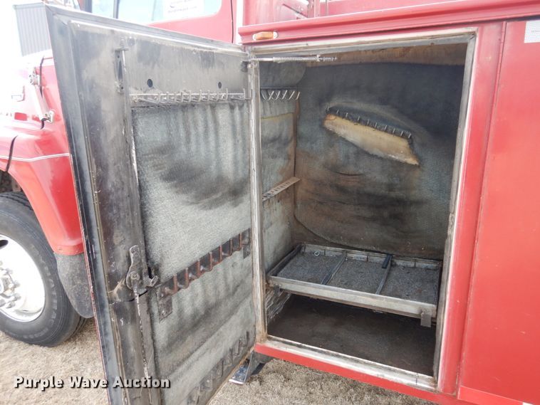 image for item DJ3023 1984 Ford 8000 service truck