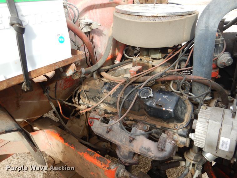 image for item DJ3025 1976 International Loadstar 1700 grain truck