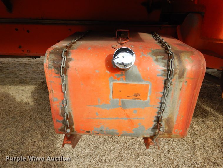 image for item DJ3025 1976 International Loadstar 1700 grain truck