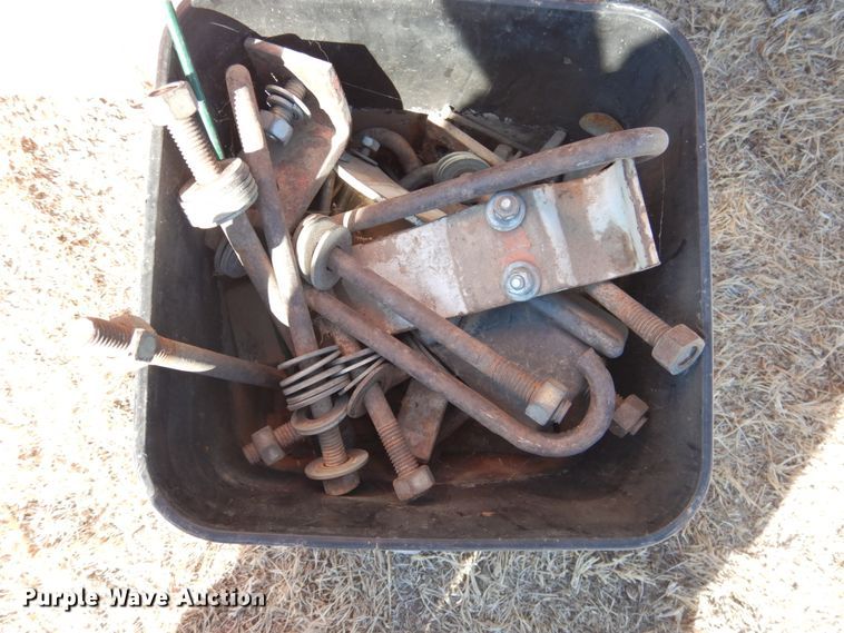 image for item DJ3025 1976 International Loadstar 1700 grain truck