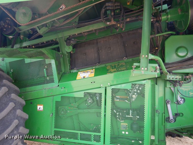 image for item DJ3026 2008 John Deere 9770 STS combine