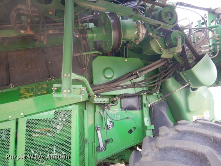 image for item DJ3026 2008 John Deere 9770 STS combine