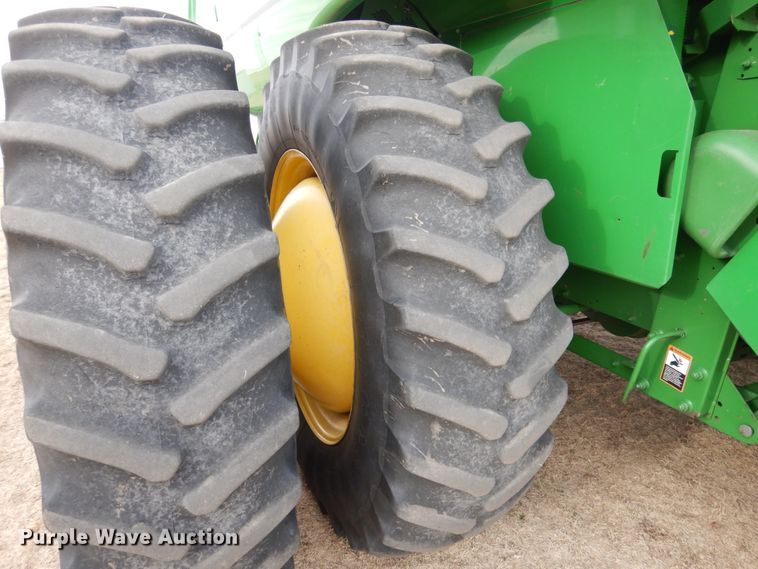 image for item DJ3026 2008 John Deere 9770 STS combine