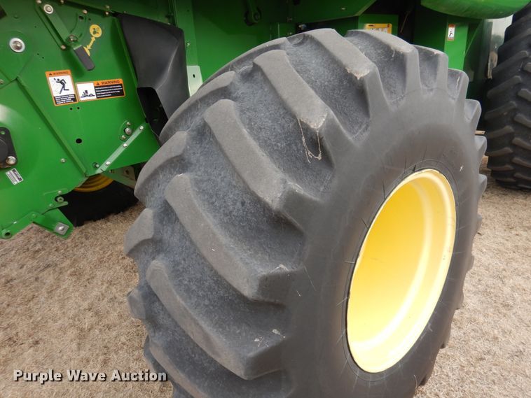 image for item DJ3026 2008 John Deere 9770 STS combine