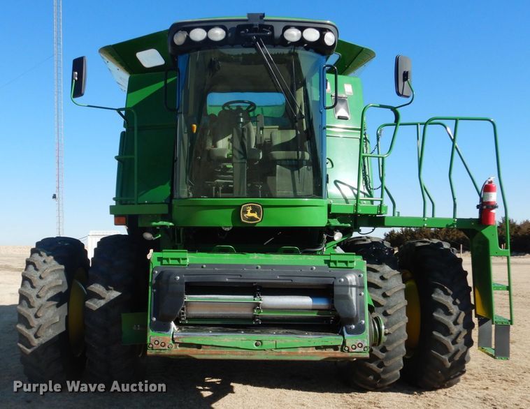 image for item DJ3027 2008 John Deere 9770 STS combine