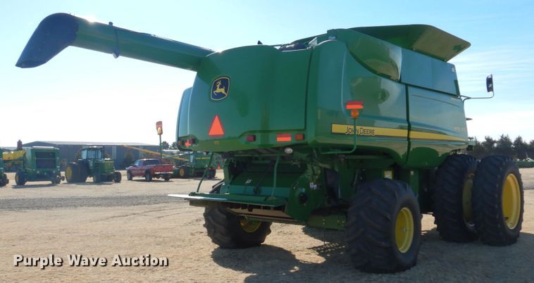 image for item DJ3027 2008 John Deere 9770 STS combine