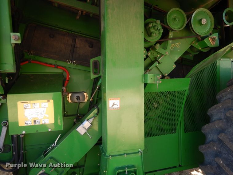 image for item DJ3027 2008 John Deere 9770 STS combine