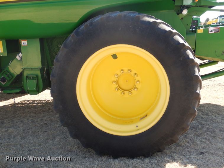 image for item DJ3027 2008 John Deere 9770 STS combine