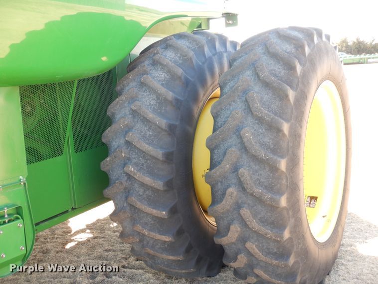 image for item DJ3027 2008 John Deere 9770 STS combine