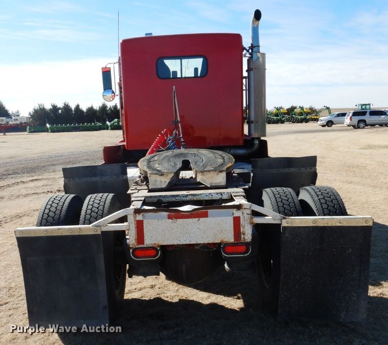 image for item DJ3028 1986 Kenworth T600A semi truck