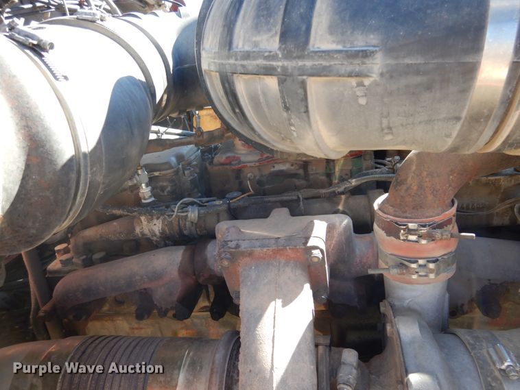 image for item DJ3028 1986 Kenworth T600A semi truck