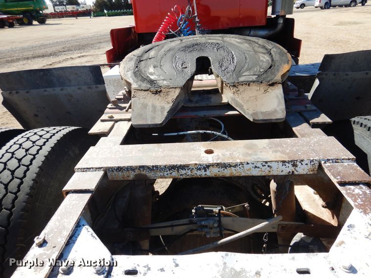 image for item DJ3028 1986 Kenworth T600A semi truck