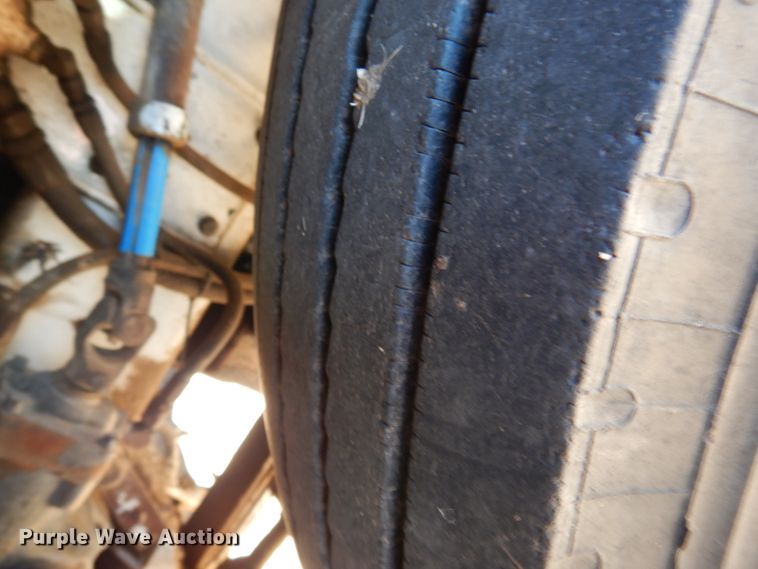 image for item DJ3028 1986 Kenworth T600A semi truck