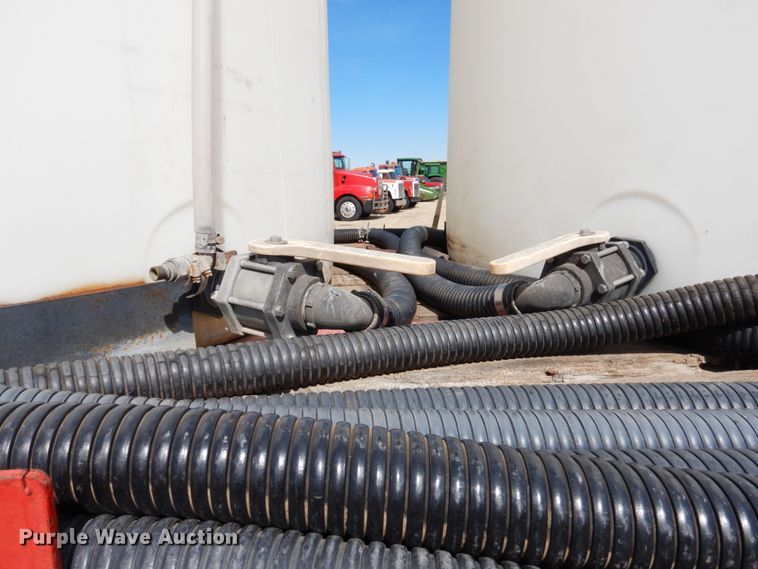 image for item DJ3029 1998 Dorsey DGTS-45 flatbed nurse tank trailer