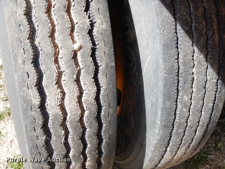 image for item DJ3029 1998 Dorsey DGTS-45 flatbed nurse tank trailer