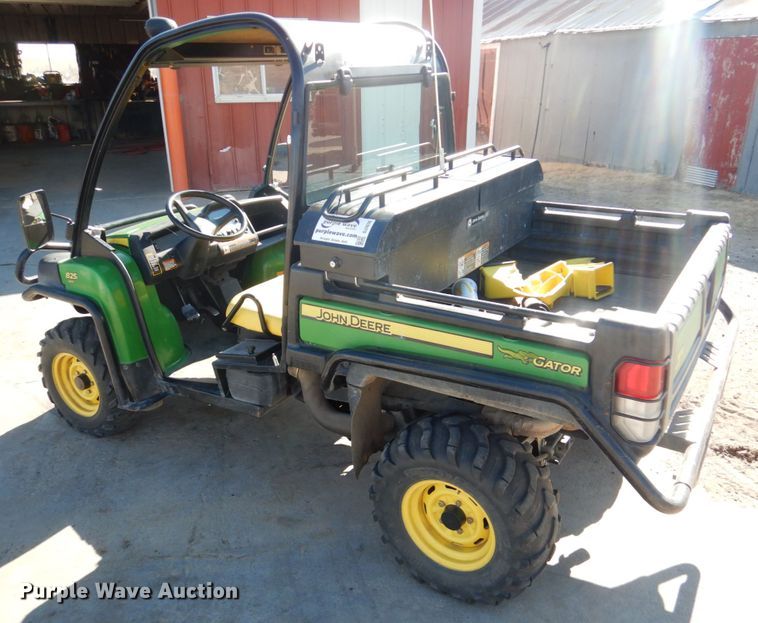 image for item DJ3030 2011 John Deere Gator 825i utility vehicle