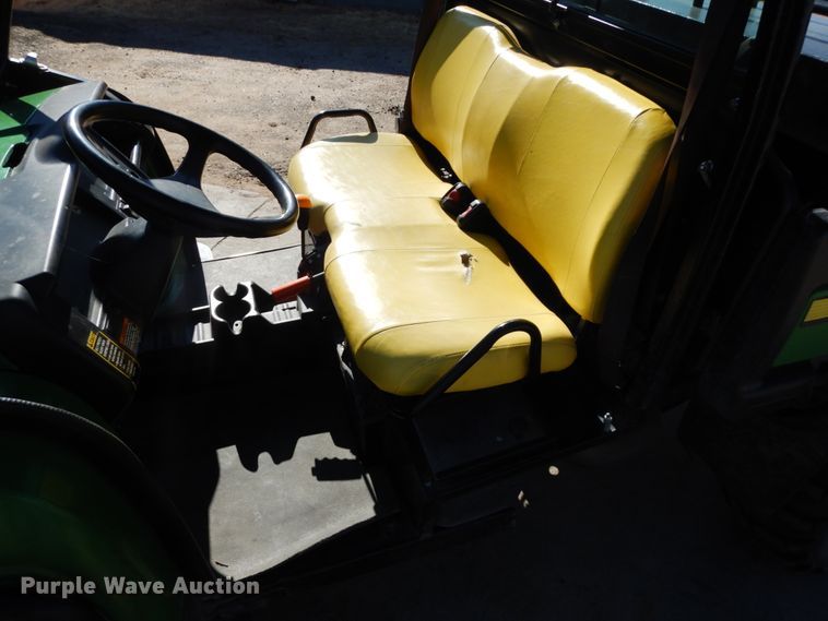 image for item DJ3030 2011 John Deere Gator 825i utility vehicle