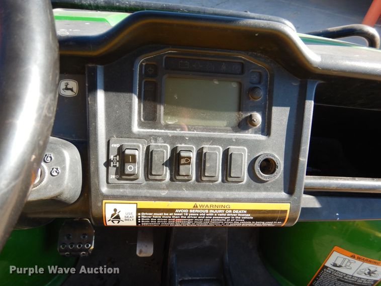 image for item DJ3030 2011 John Deere Gator 825i utility vehicle