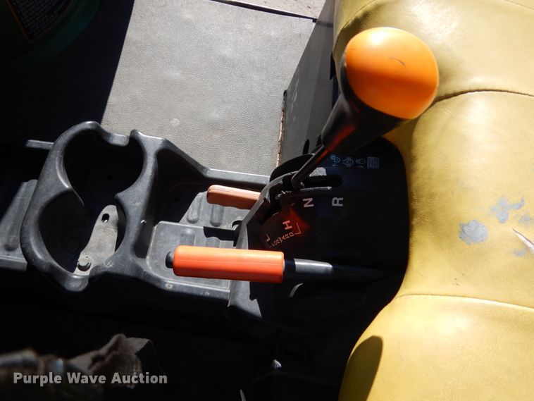 image for item DJ3030 2011 John Deere Gator 825i utility vehicle