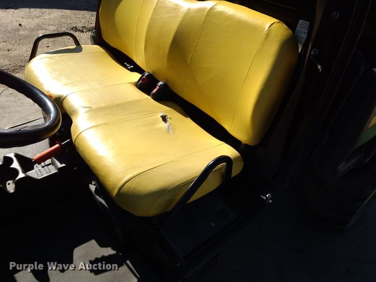 image for item DJ3030 2011 John Deere Gator 825i utility vehicle