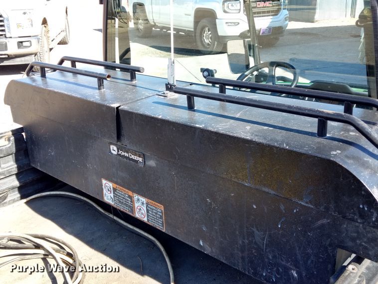 image for item DJ3030 2011 John Deere Gator 825i utility vehicle