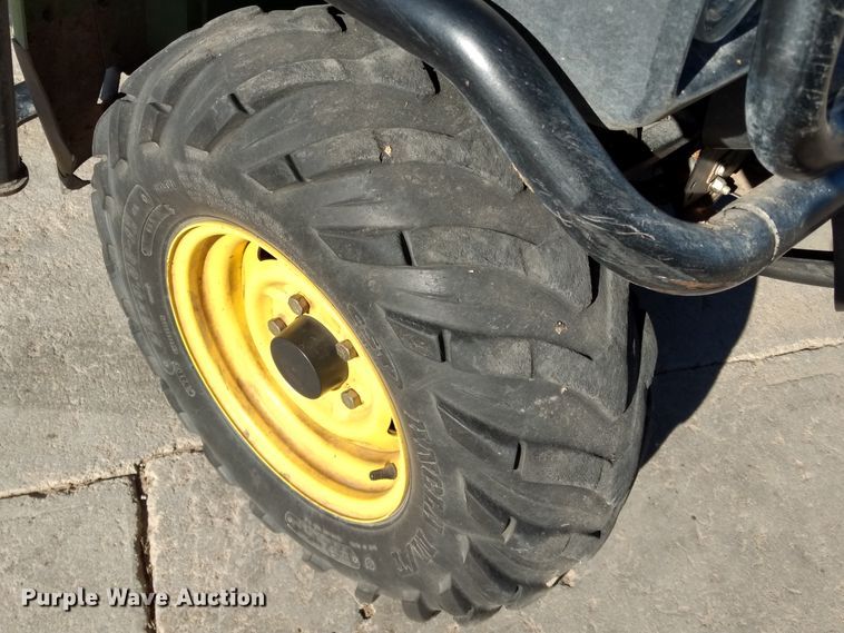 image for item DJ3030 2011 John Deere Gator 825i utility vehicle