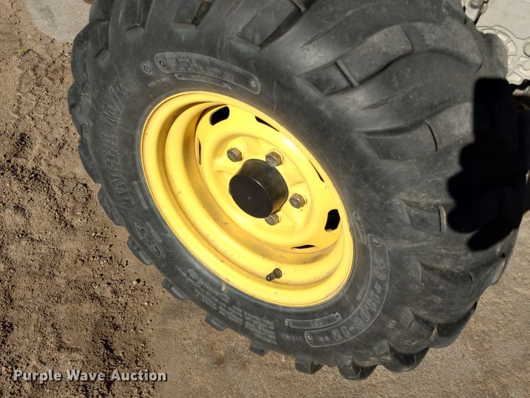 image for item DJ3030 2011 John Deere Gator 825i utility vehicle