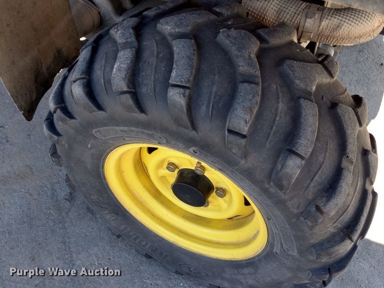 image for item DJ3030 2011 John Deere Gator 825i utility vehicle