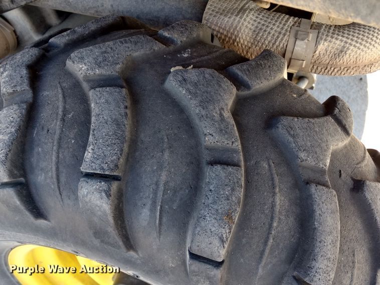 image for item DJ3030 2011 John Deere Gator 825i utility vehicle