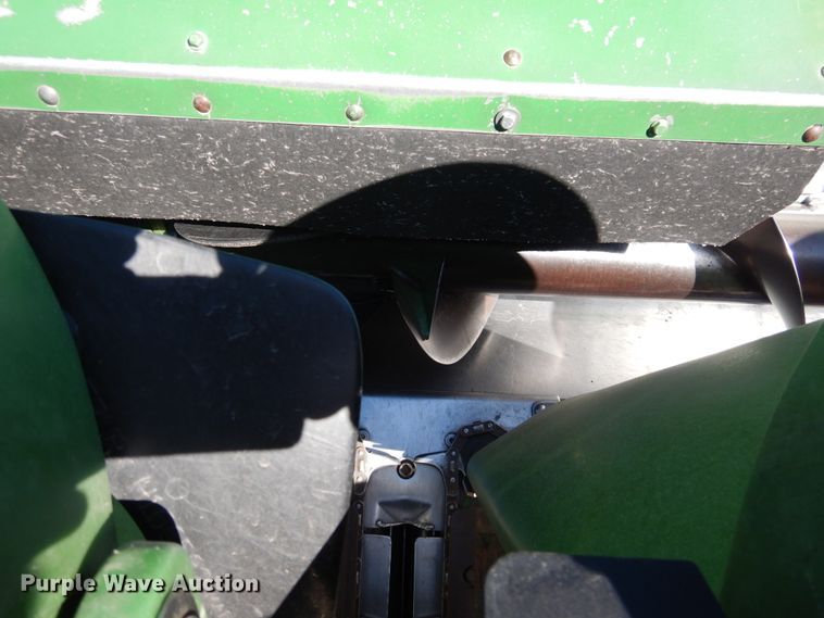 image for item DJ3033 John Deere 1293 corn head