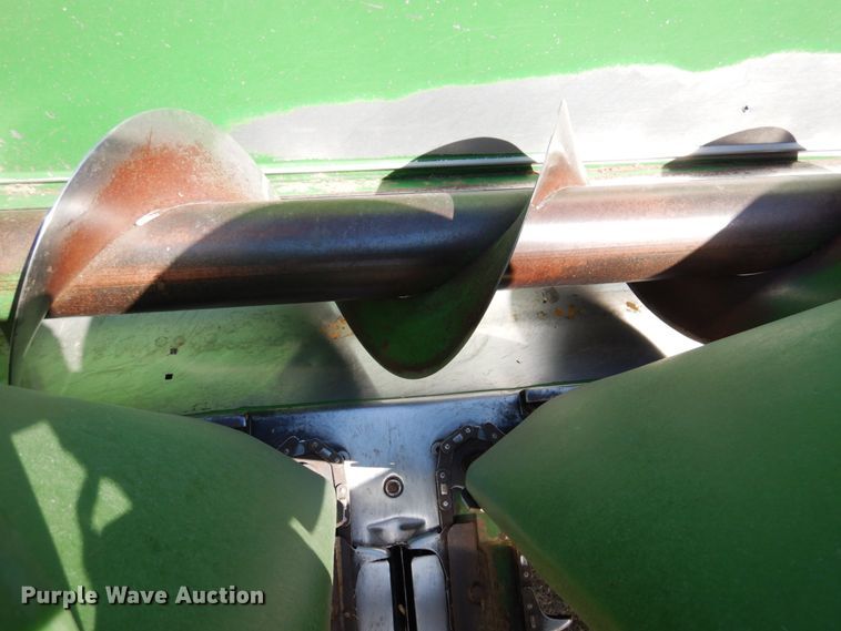 image for item DJ3033 John Deere 1293 corn head