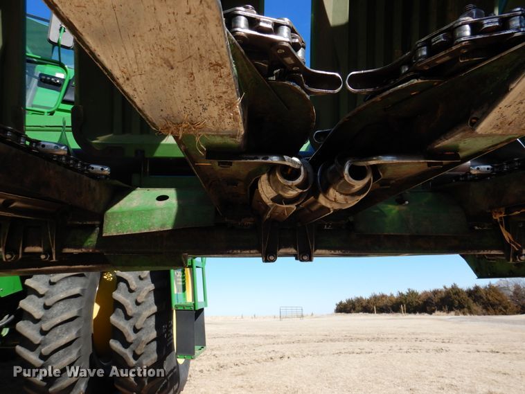 image for item DJ3033 John Deere 1293 corn head