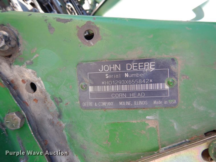 image for item DJ3033 John Deere 1293 corn head