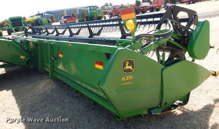 image for item DJ3034 John Deere 635 Hydraflex flex head