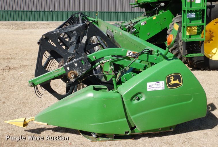 image for item DJ3034 John Deere 635 Hydraflex flex head