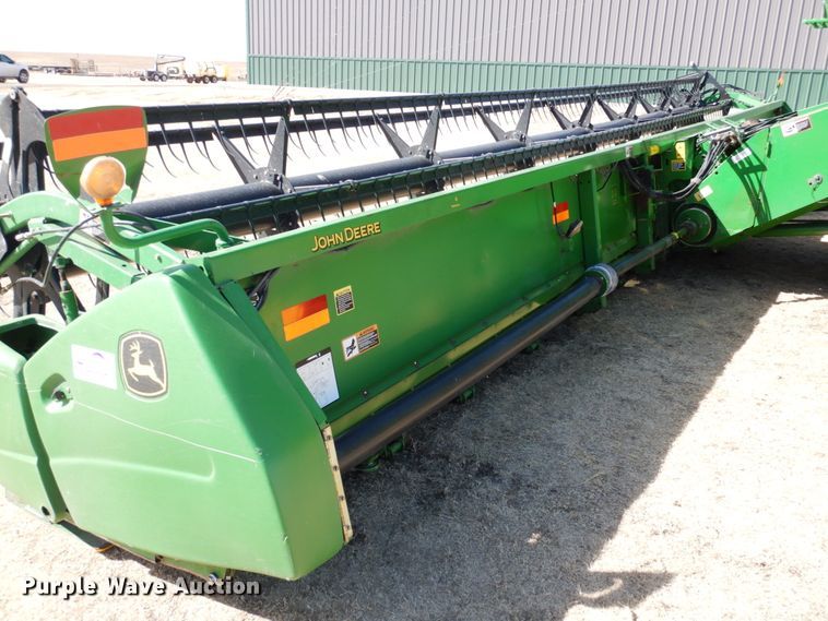 image for item DJ3034 John Deere 635 Hydraflex flex head