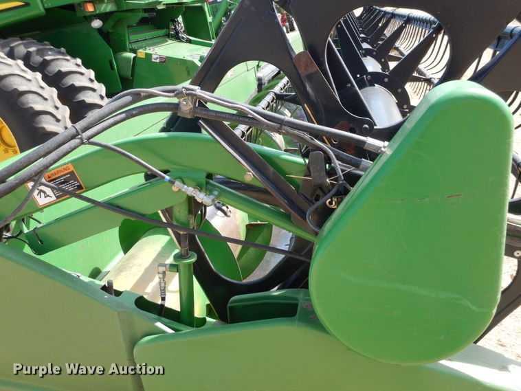 image for item DJ3034 John Deere 635 Hydraflex flex head