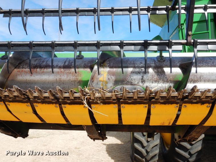 image for item DJ3034 John Deere 635 Hydraflex flex head