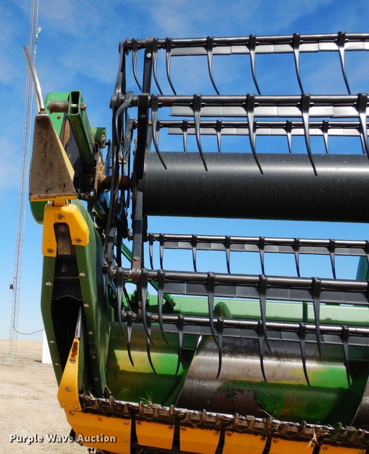 image for item DJ3034 John Deere 635 Hydraflex flex head