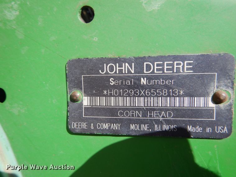image for item DJ3036 John Deere 1293 corn head