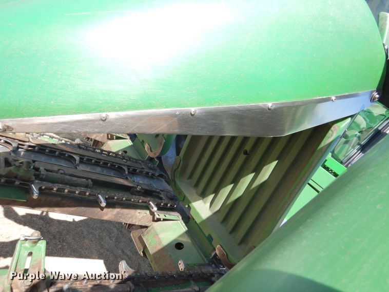 image for item DJ3036 John Deere 1293 corn head