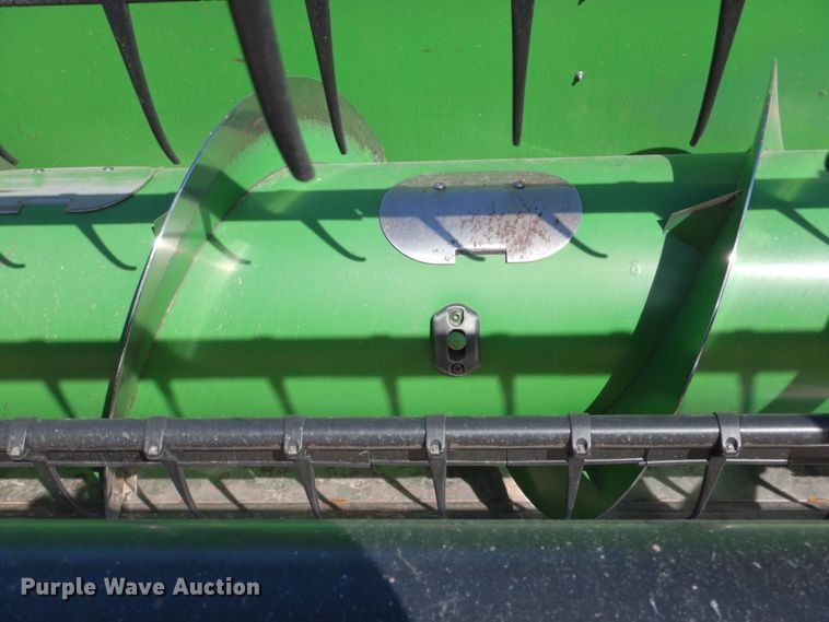 image for item DJ3037 John Deere 635 Hydraflex flex head