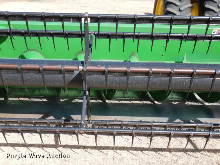 image for item DJ3037 John Deere 635 Hydraflex flex head