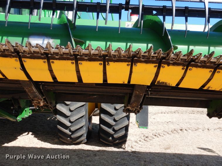 image for item DJ3037 John Deere 635 Hydraflex flex head